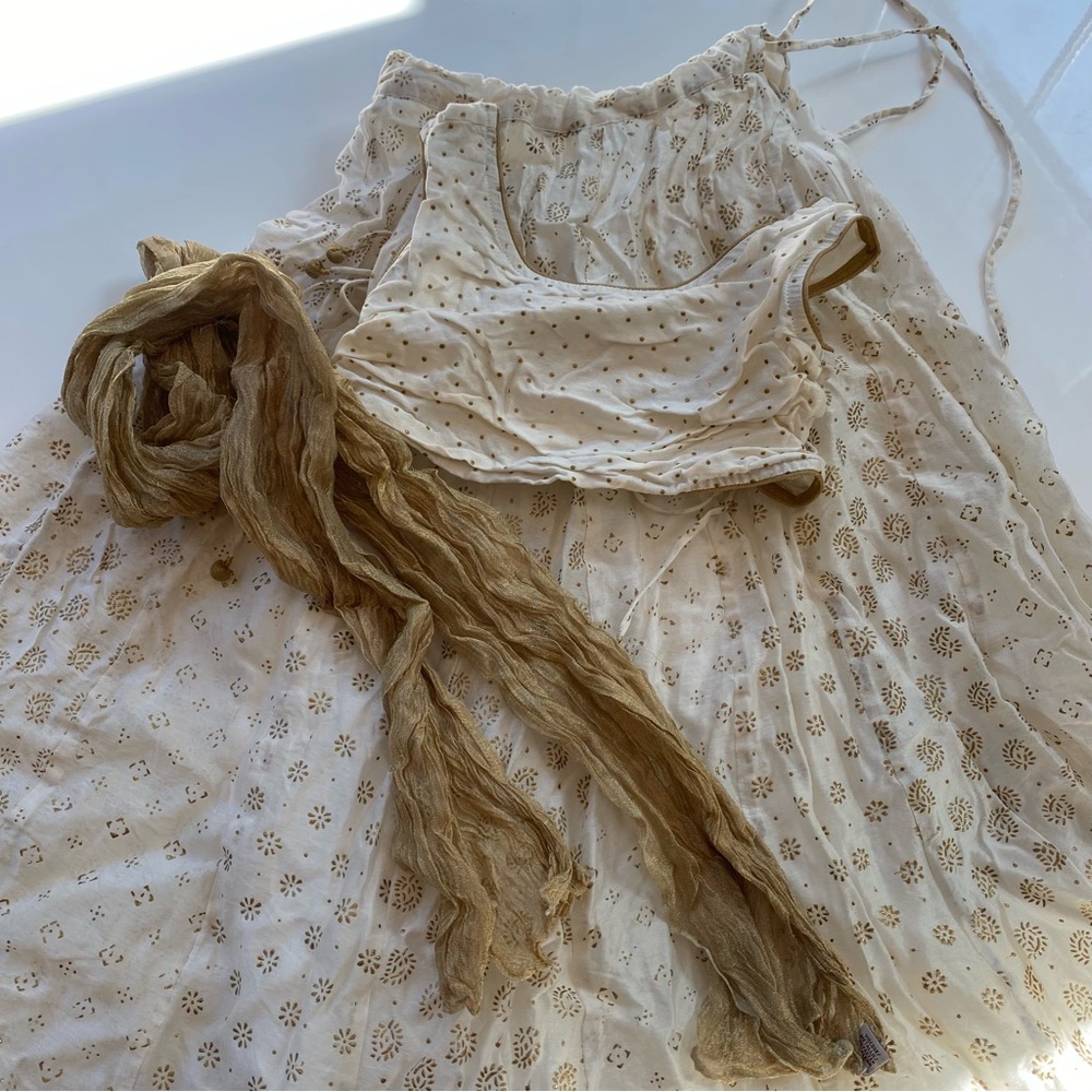 Girls FabIndia Chaniya Choli Indian dress Cream and Gold set